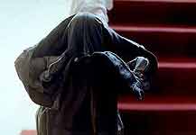 Wolfgang TILLMANS �grey jeans over stairpost�